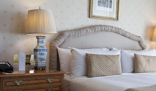 Padded Fabric Headboards: Combining Style, Comfort, and Functionality